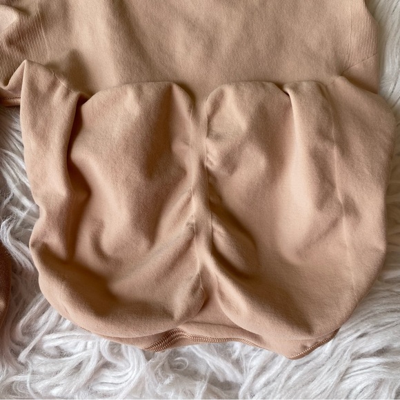 2 Pk Bundle SKIMS Seamless Sculpt High Waisted Brief Women’s Size S/M Ocher Clay - Picture 8 of 12